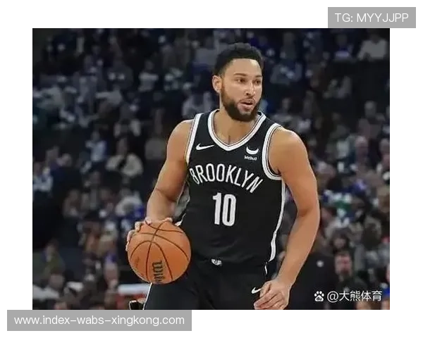 西蒙斯助攻空位三分稳稳投进